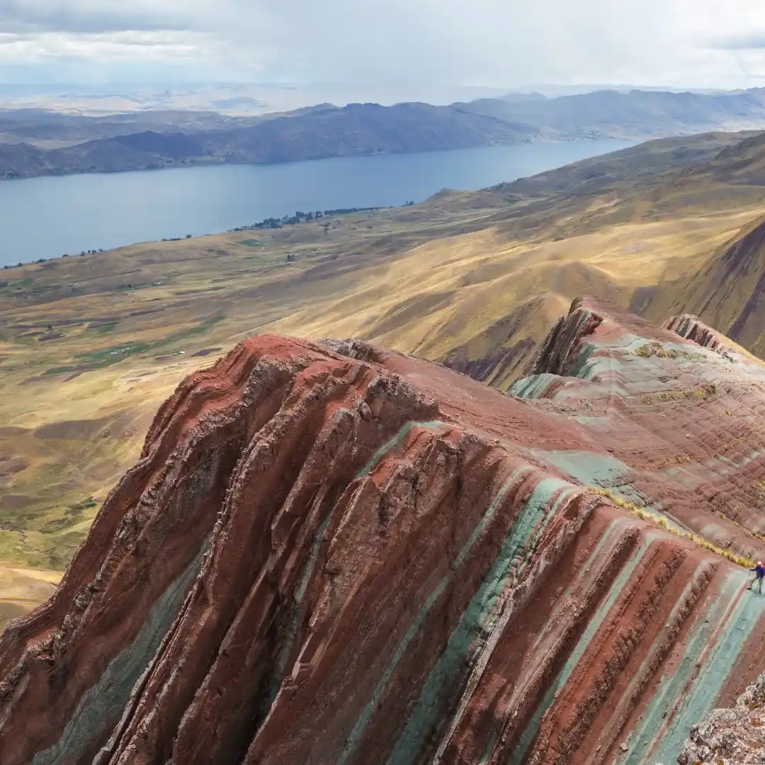 Rainbow Mountain Pallay Punchu